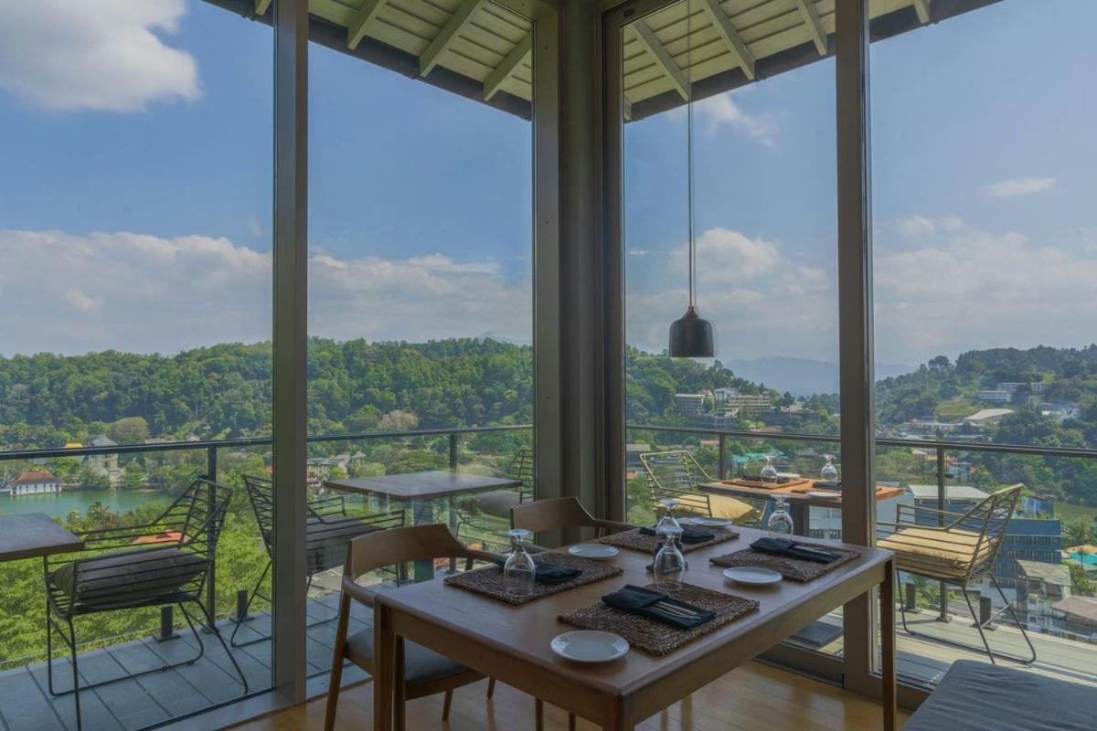 Rivora Heights Hotell Kandy Eksteriør bilde